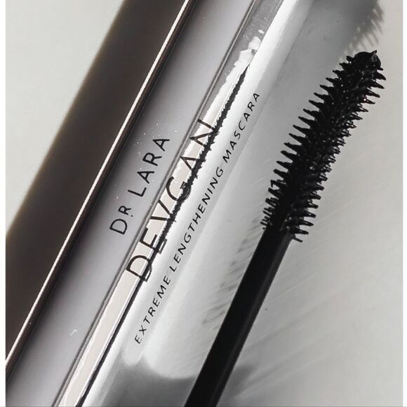 DR LARA DEVGAN EXTREME LENGTHENING MASCARA NEW IN BOX 0.33 OZ - Picture 4 of 8